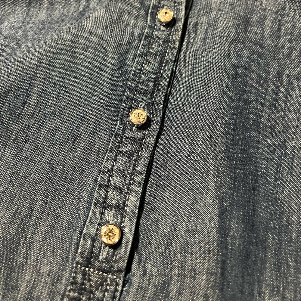NWT Talbots Denim Chambray Ruffled Collar Top Rhinestone Buttons 100% Cotton PL - Picture 6 of 14